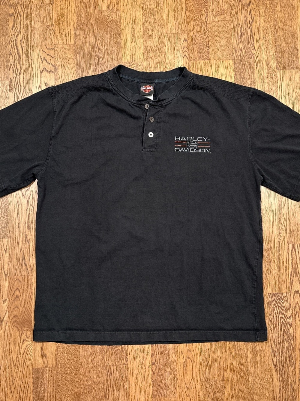 Vintage Y2K Harley Davidson Embroidered Logo Black Henley S/S Shirt Mens XL